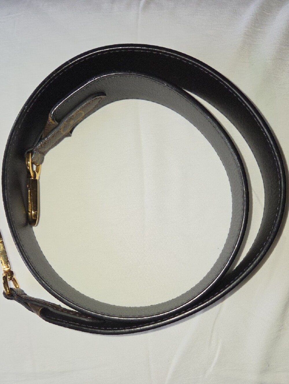 Louis Vuitton Guitar Strap Monogram & Black - Picture 8 of 8